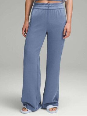 Lululemon Ribbed Softstreme Mid-Rise Pant